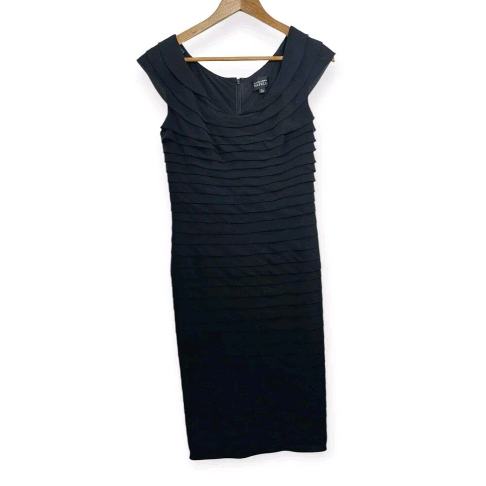 Adrianna Papell Women's Size 6 Dress LBD Little Black Dress Formal Sexy Classic